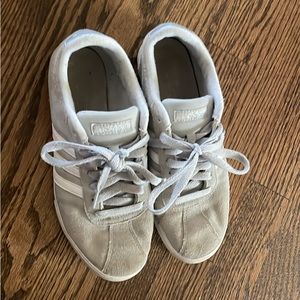 Adidas Size 7 Women’s